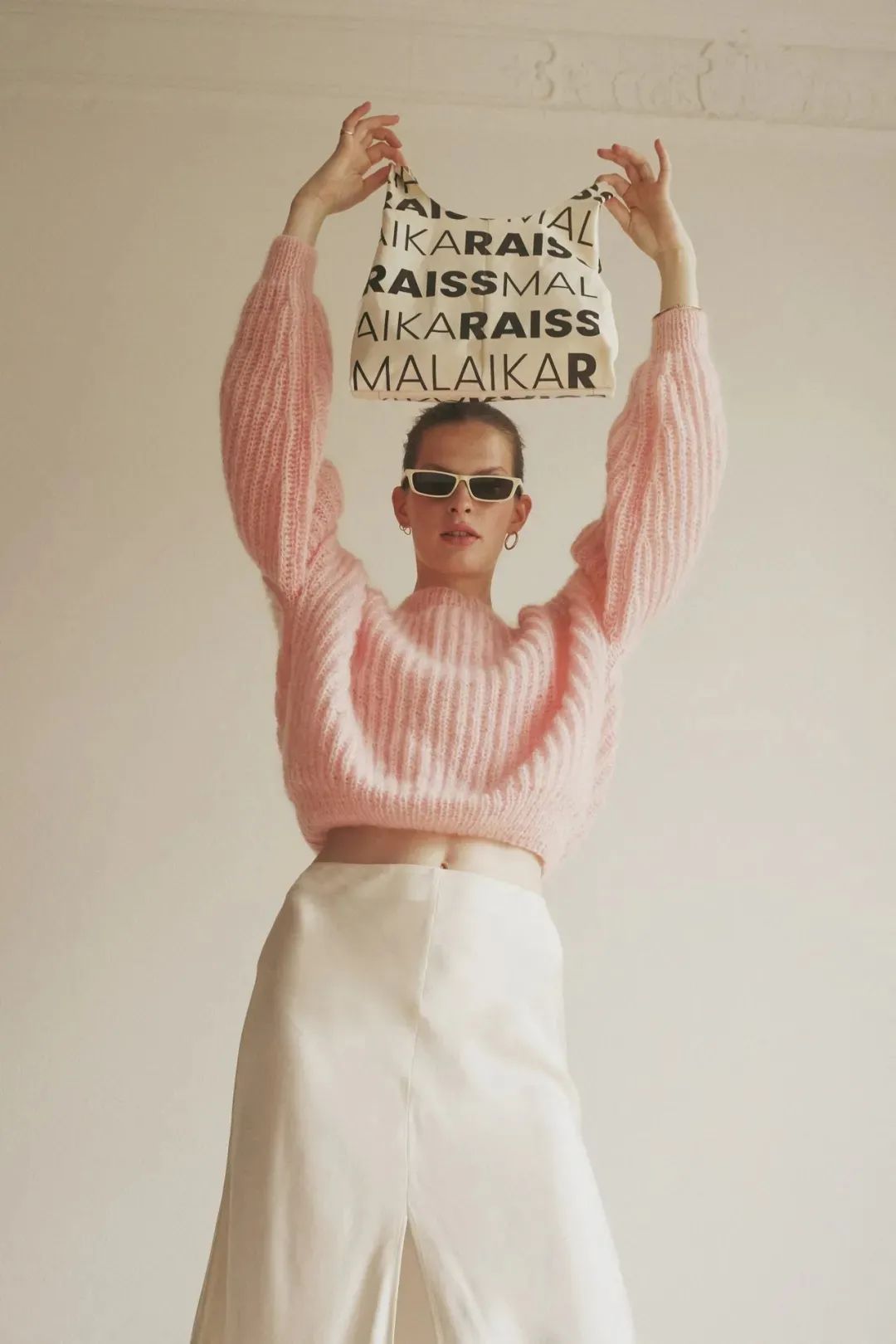 lisa最近同款粉色,lisamv绝美镜头粉色