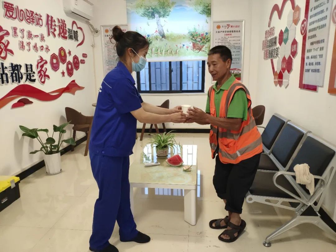 高温天,中国石化“爱心驿站”欢迎您来清凉一“夏”