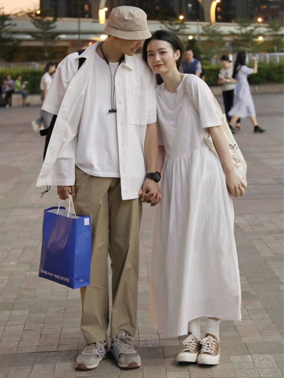 两款匡威各穿一只搭配好看吗,匡威鞋搭配什么裤子秋冬