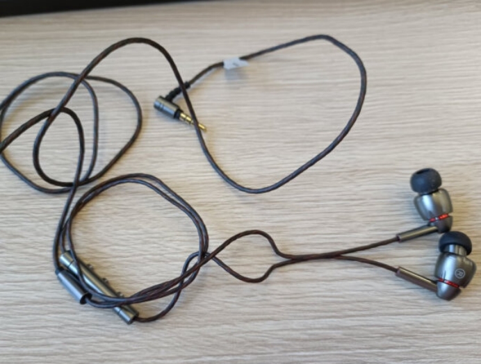 头戴式耳机推荐降噪和通透,降噪和音质比较好的头戴耳机推荐