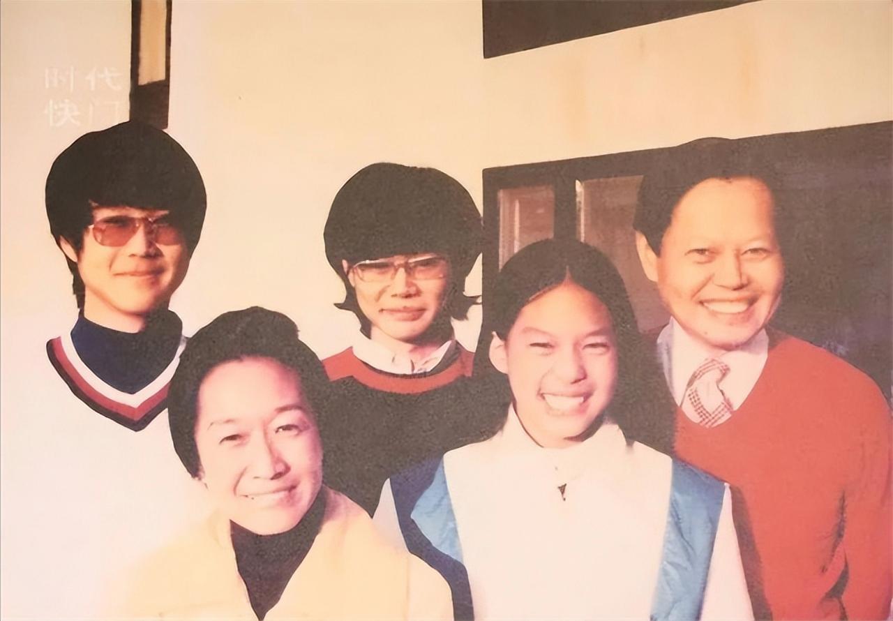 杨振宁有过两段婚姻,杨振宁人生中有几次婚姻