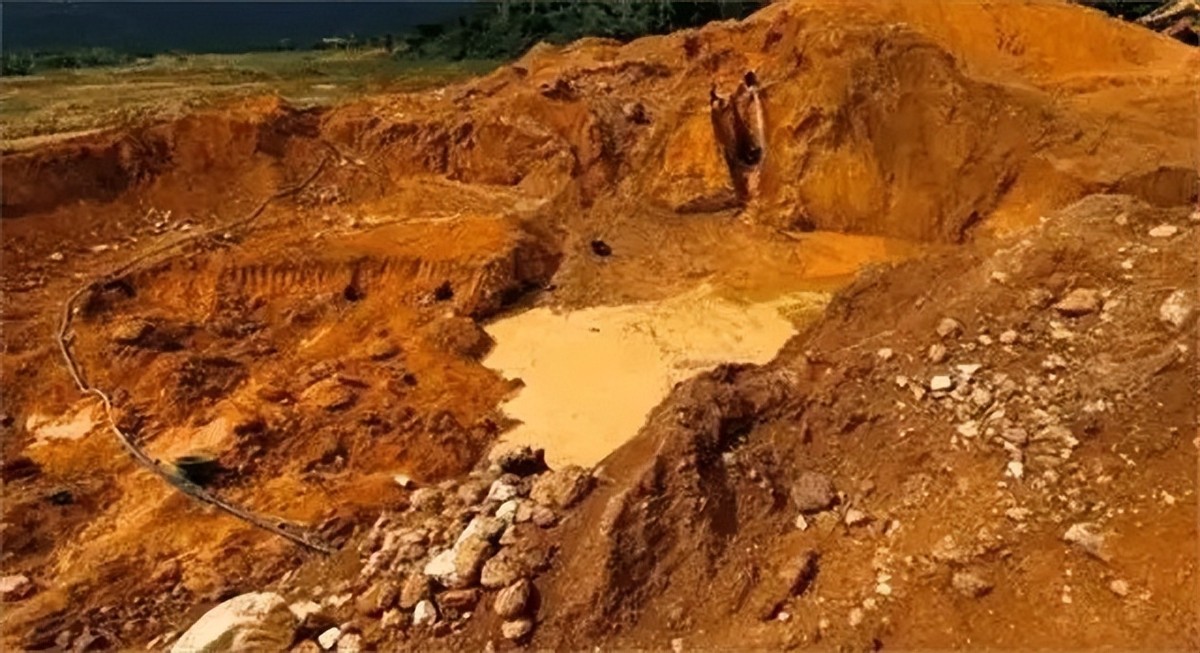 广西“上林帮”非洲淘金：火拼、疾病是常事，有人资产暴涨一个亿