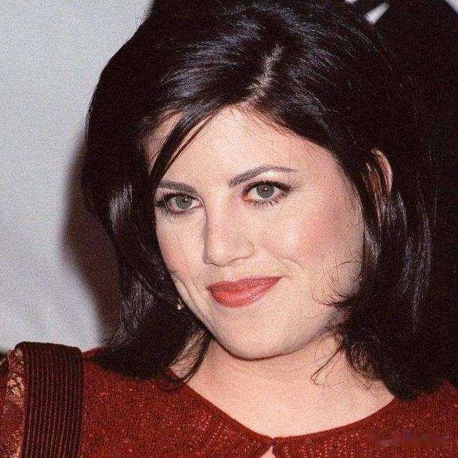 莱温斯基克林顿照片,莱温斯基22岁时照片