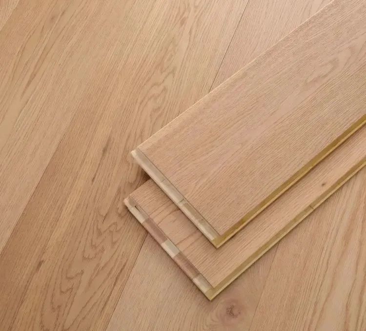 铺木地板怎么保证和瓷砖同一水平,木地板和地砖先铺哪个比较好看