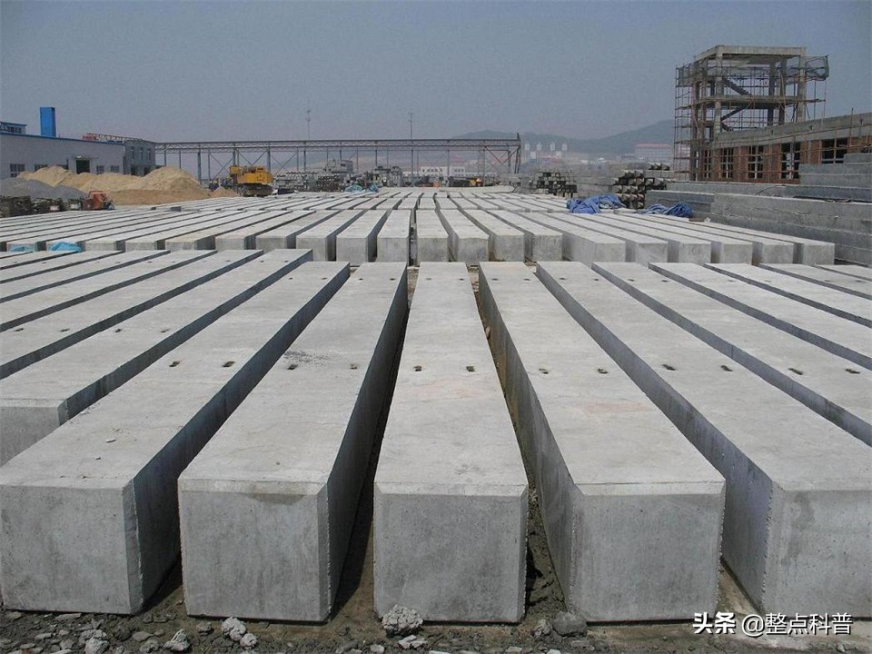 为什么工人往水泥加糖,白糖能阻止水泥硬化这是真的吗