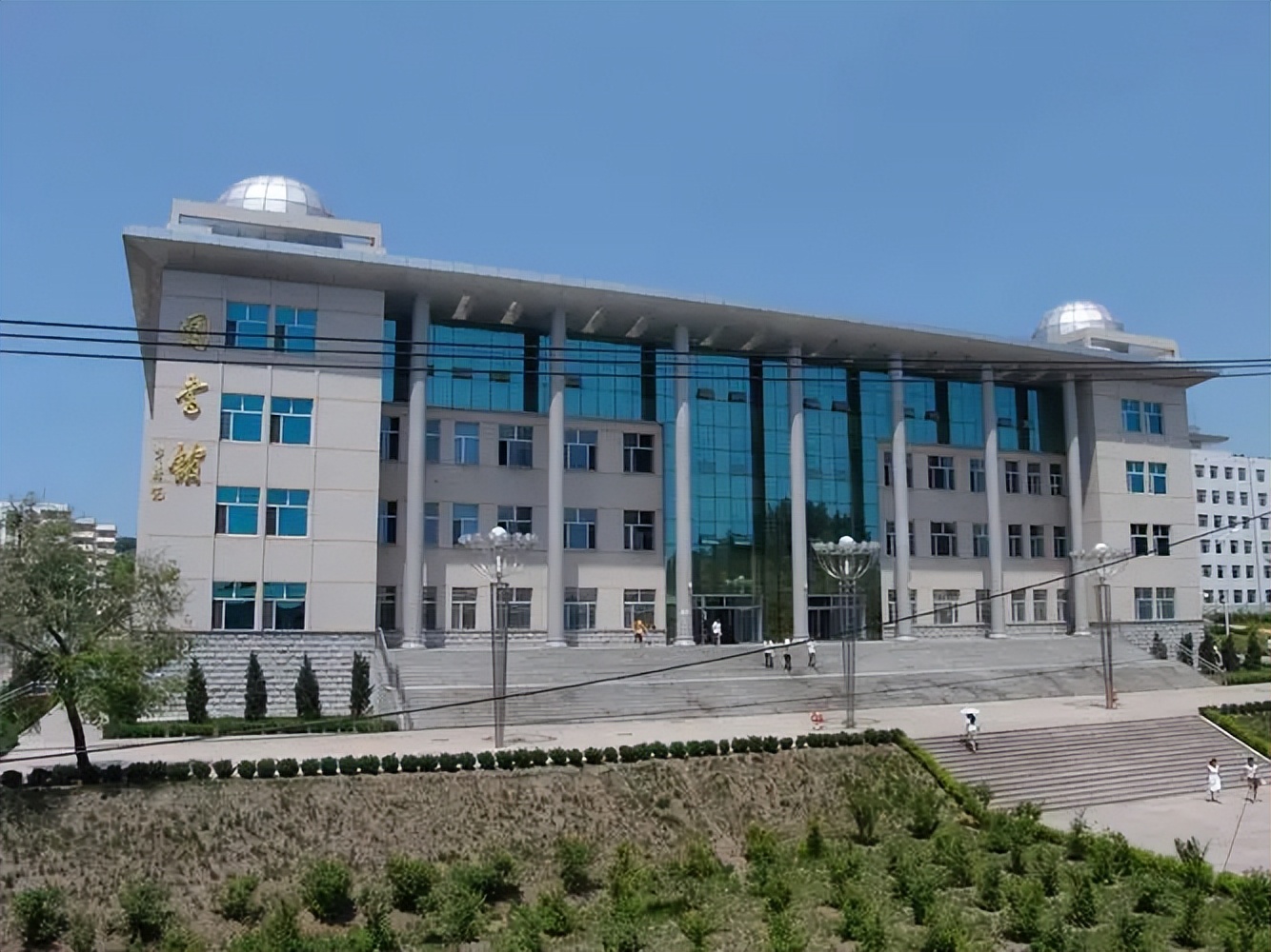 昆明医科大学附属口腔医院价目表,昆明医科大学附属口腔医院第二门诊部