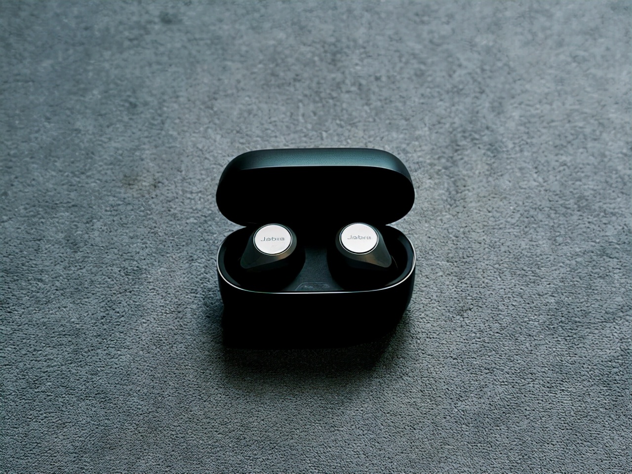 送女生实用的礼物蓝牙耳机,女朋友生日送什么蓝牙耳机好