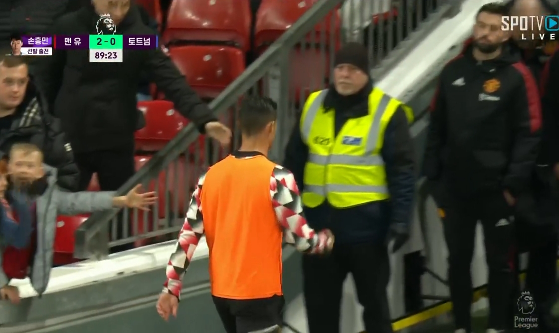 不低头！滕哈特彻底掌控更衣室，完胜热刺有妙招，C罗成唯一缺憾