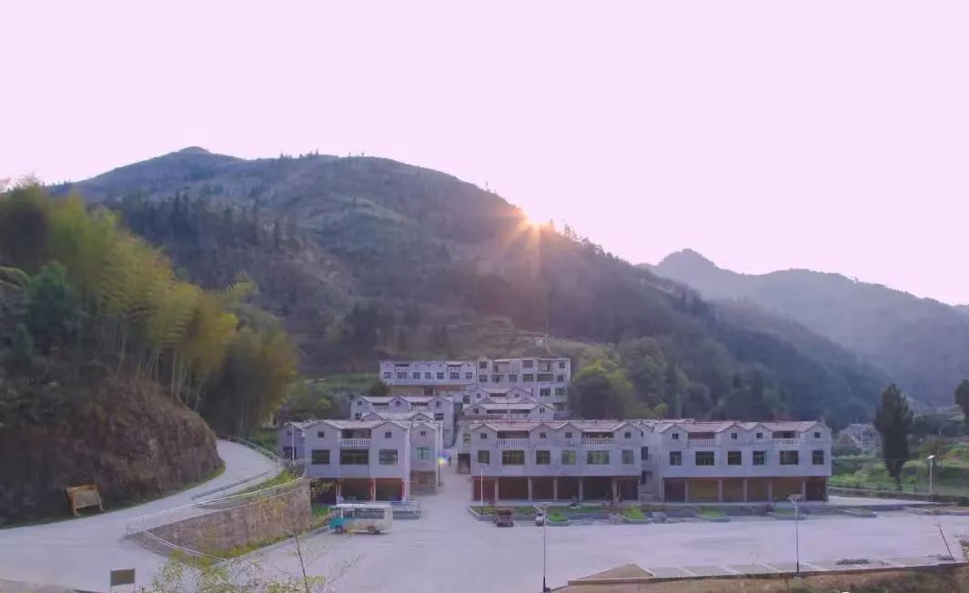 党建引领为乡村振兴注入澎湃动能,街道高标准夯实基层党建基础