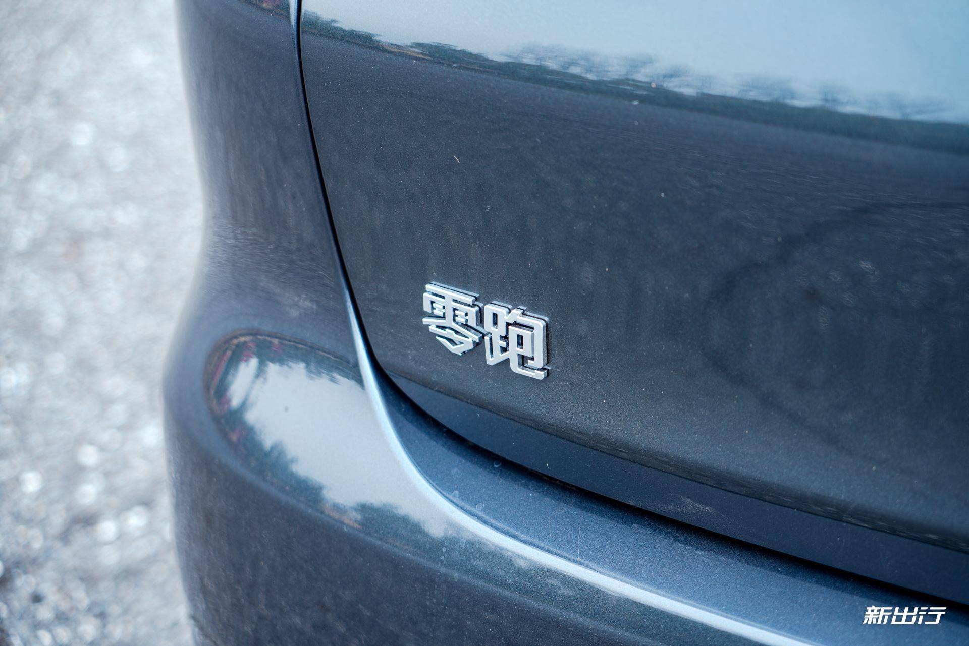 15万的中型SUV体验如何？静态实拍零跑23款C11