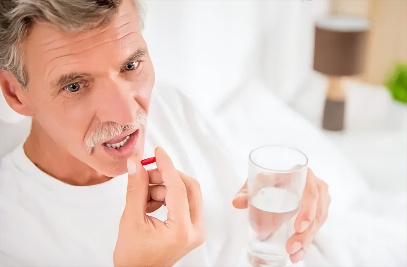 骨康胶囊治阴虚还是阳虚,骨康胶囊对骨质疏松有用吗