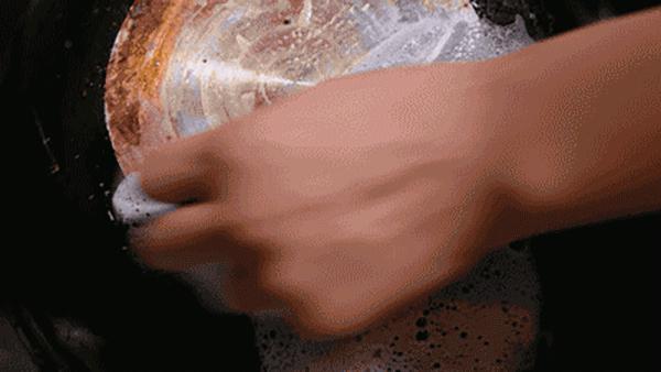 新买的锅锅底发黑怎么回事,康宁玻璃锅锅底发黑怎么清洁