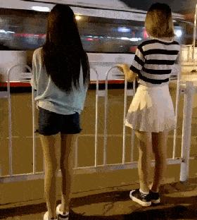 女友刚洗完澡该怎么回复,女朋友洗完澡冷得很该怎么回复