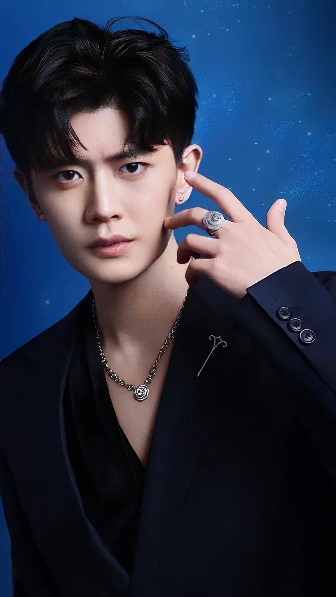 任嘉伦新代言珠宝,任嘉伦代言周大福吗