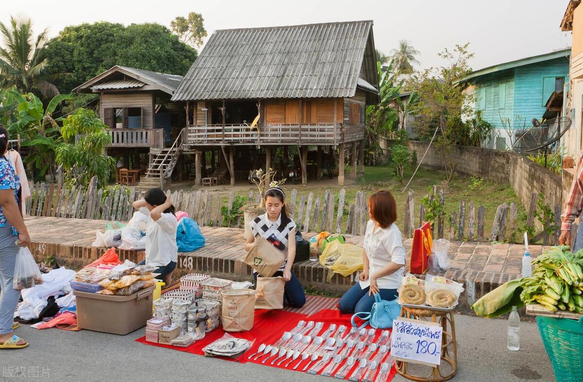 在农村集市卖什么产品,农村集市上摆摊卖的东西有假货吗