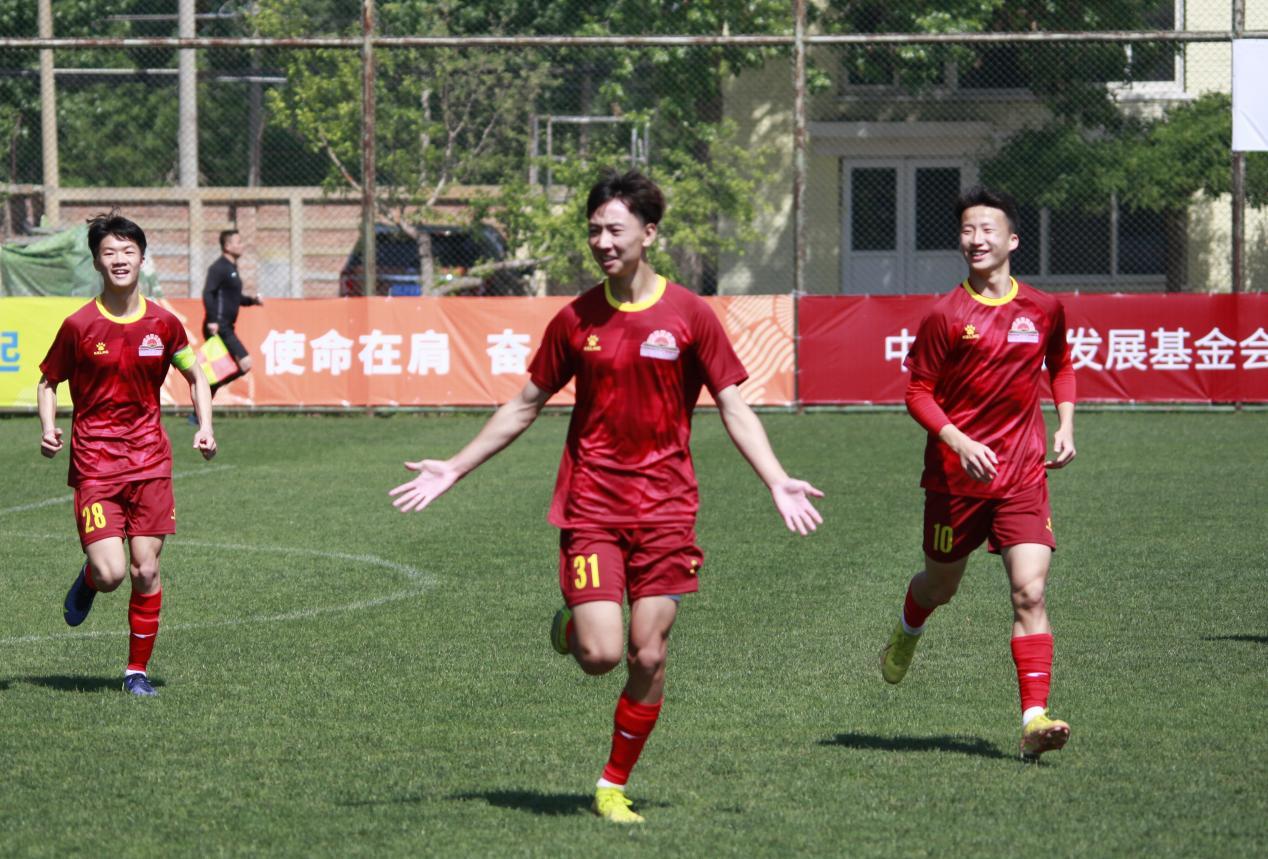 女足前主教练,女足前主帅带民办学校造黑马