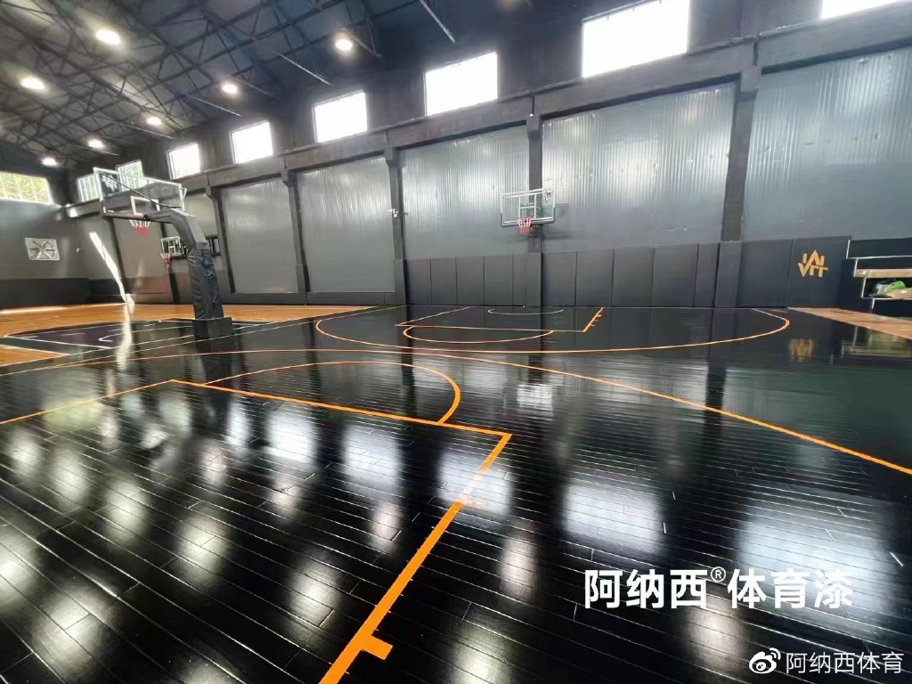 篮球场刷油漆视频教程,篮球场涂油漆全部教程