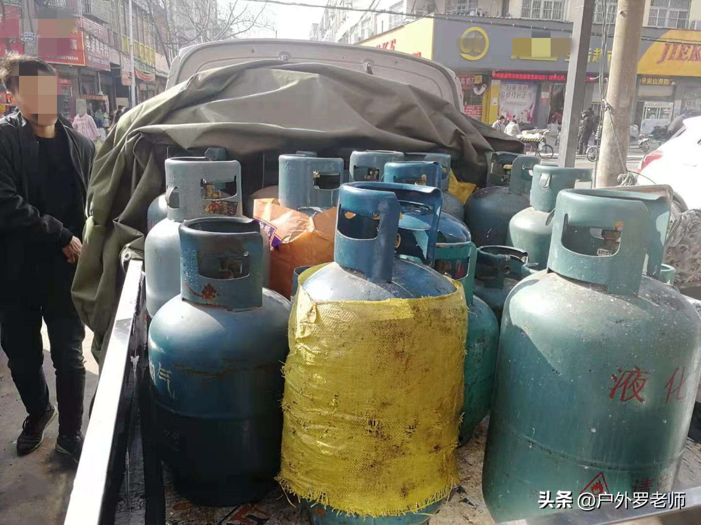 车载煤气灶怎么使用,怎样在车上装抽拉式燃气灶