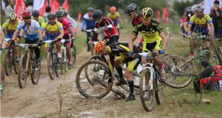 自行车支撑架撑不稳怎么办,自行车没支撑架怎么停