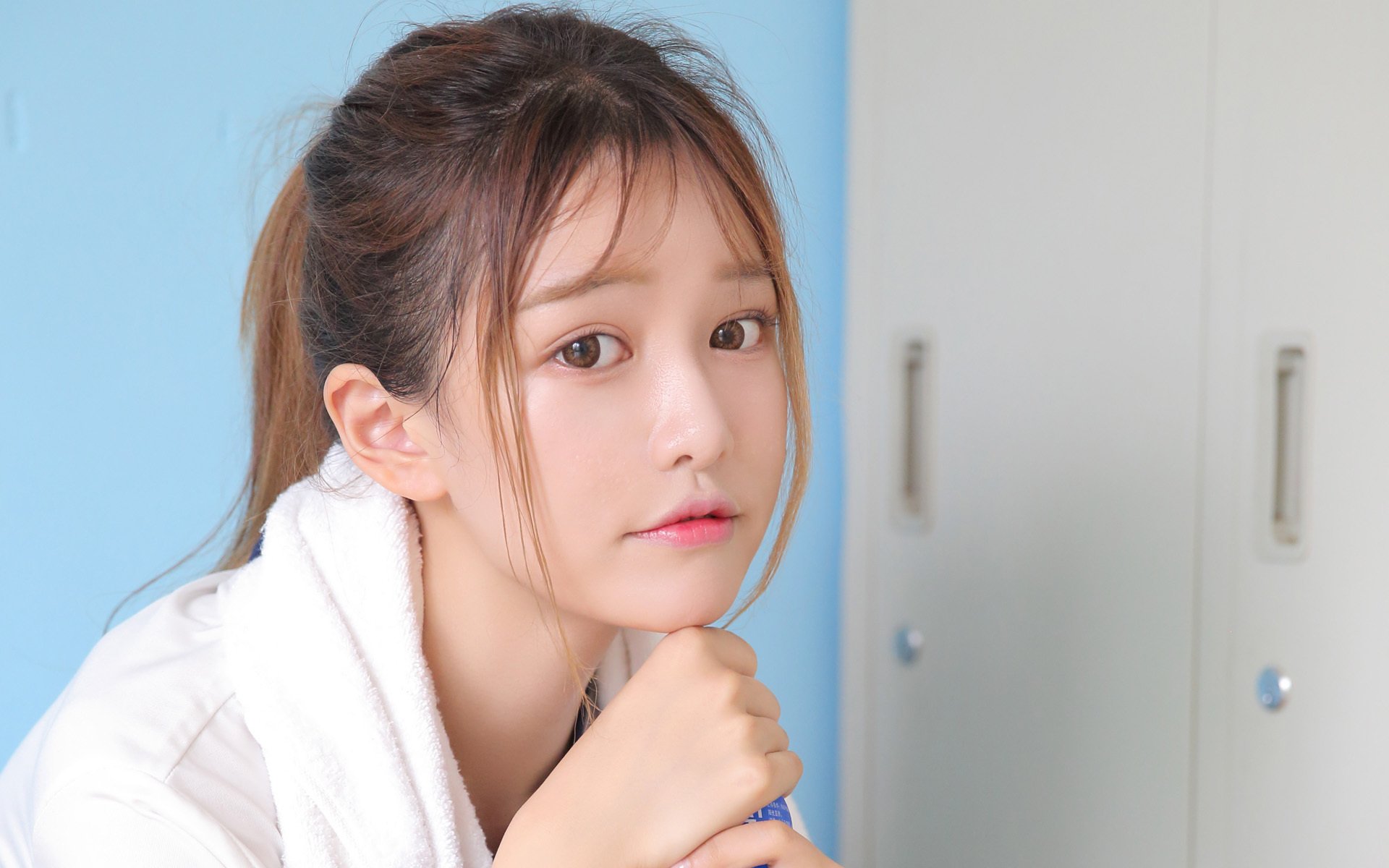 刚加微信怎么和女孩子简单聊天,刚微信加的女生应该怎么聊天