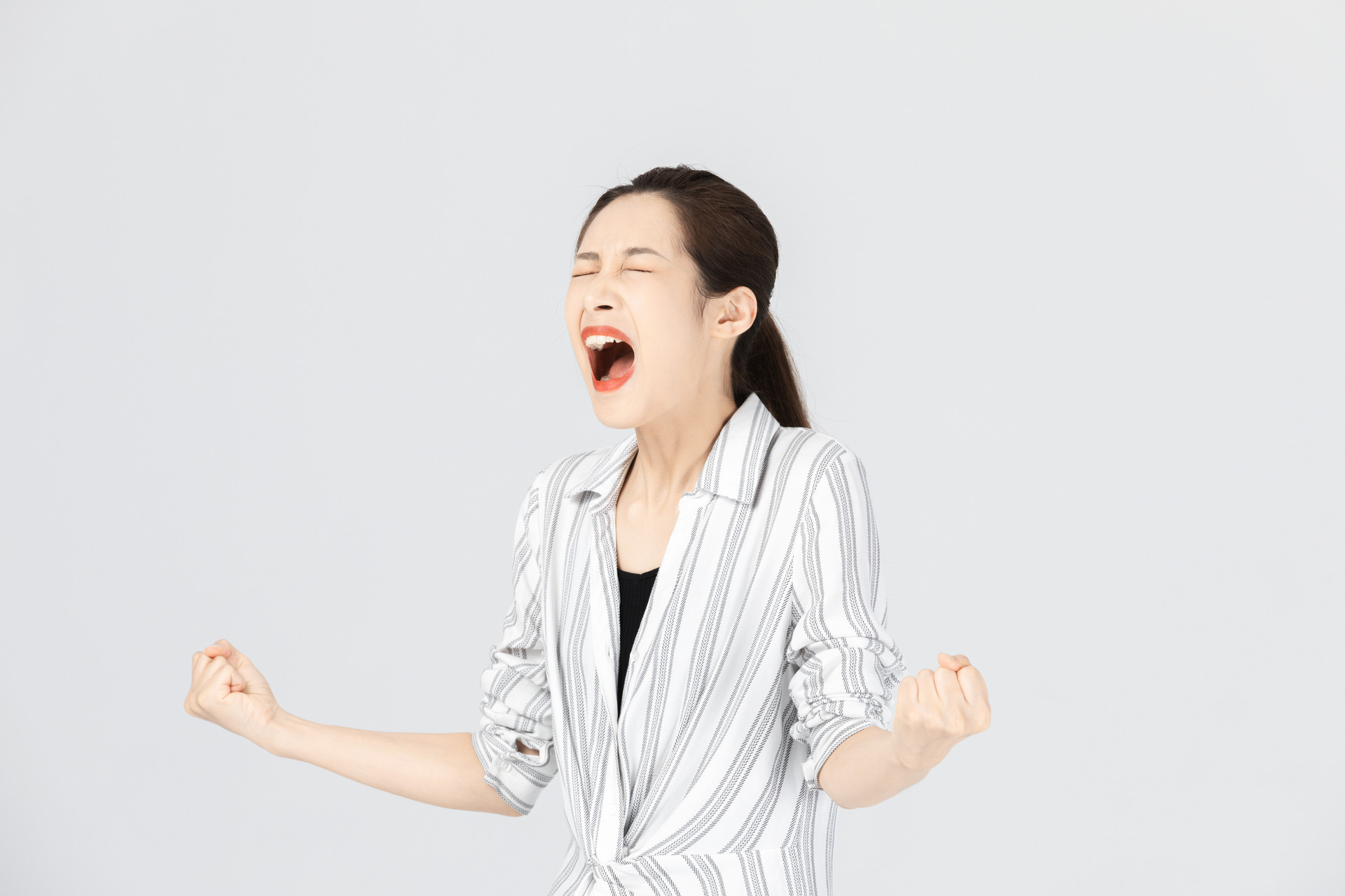 上学压力太大不想上学怎么办,开学恐惧焦虑心情压抑想哭难受