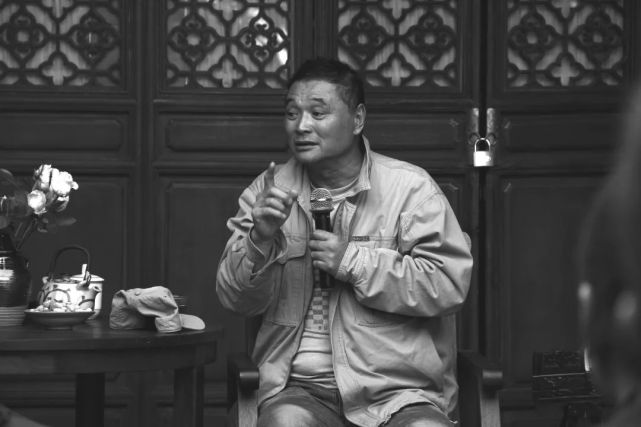 余华和莫言哪个大学的,余华和莫言属于什么作家