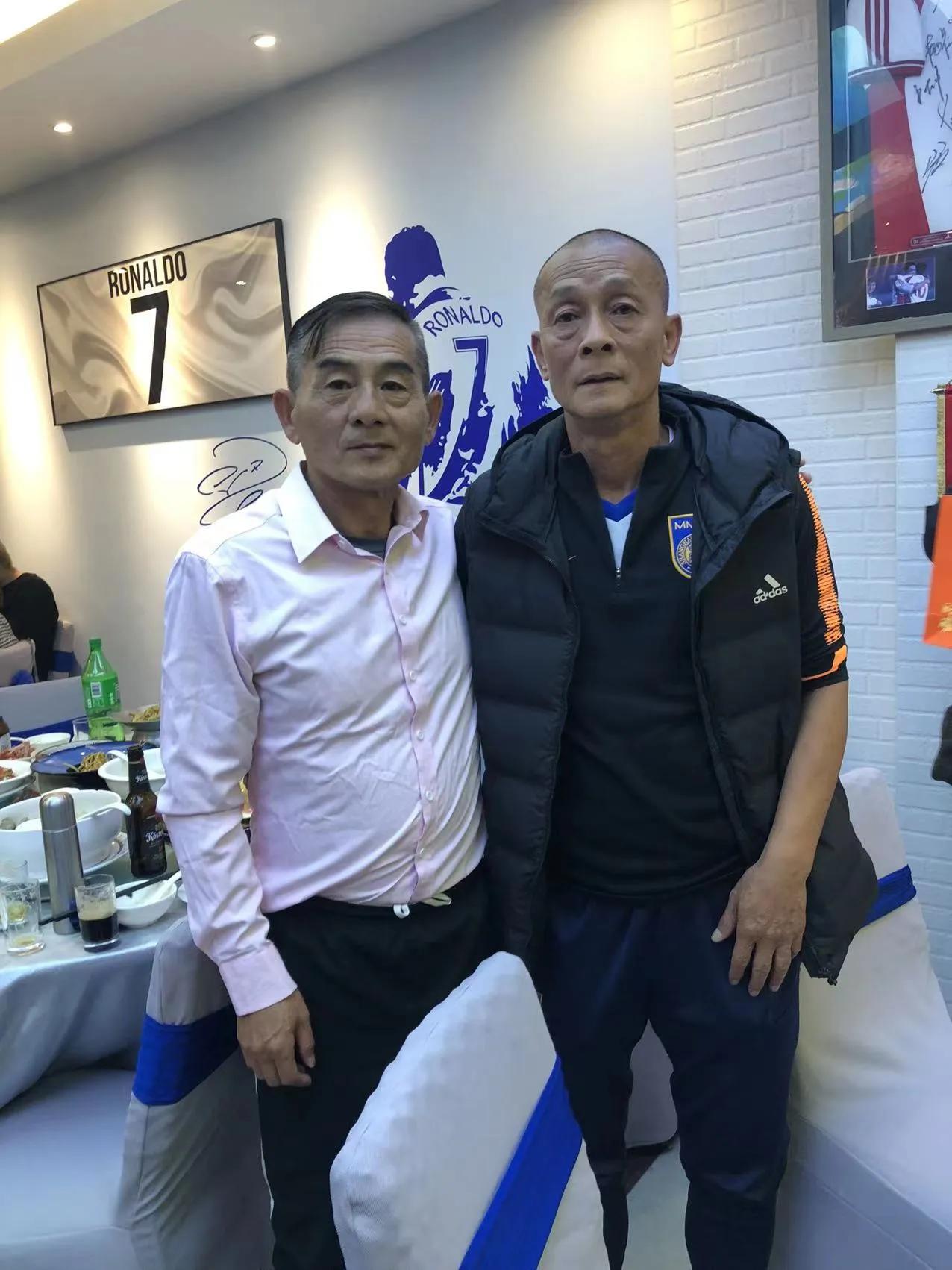 上海申花李中华,老上海足球队李中华