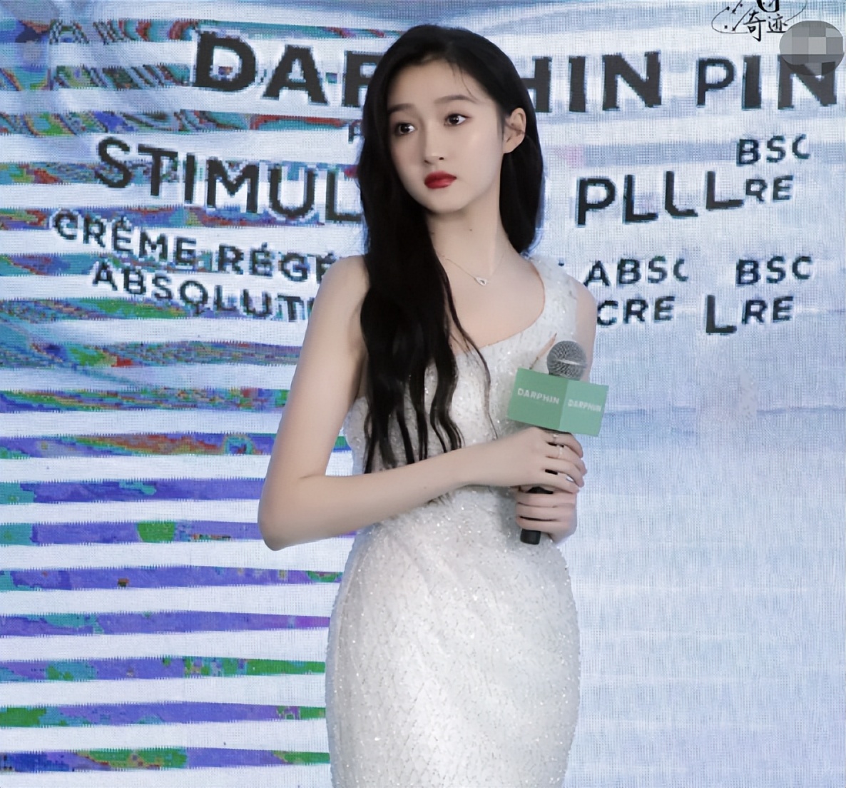 谷爱凌身高175体重130斤？身材比女明星还好，神仙家族成员曝光