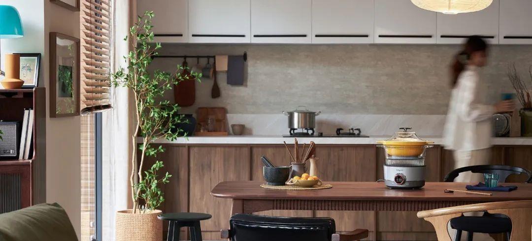 *局破**前行：新宝如何重生？