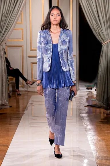 2023年明星穿过的高定,又大又繁琐的高定系列