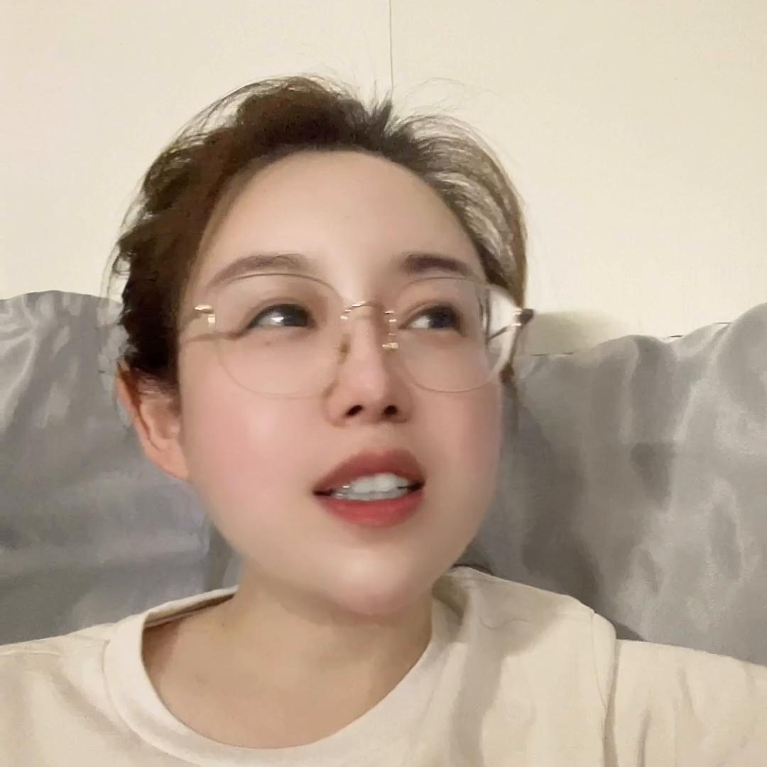 人民日报广告语请多努力为了自己,人民日报励志文案短句广告