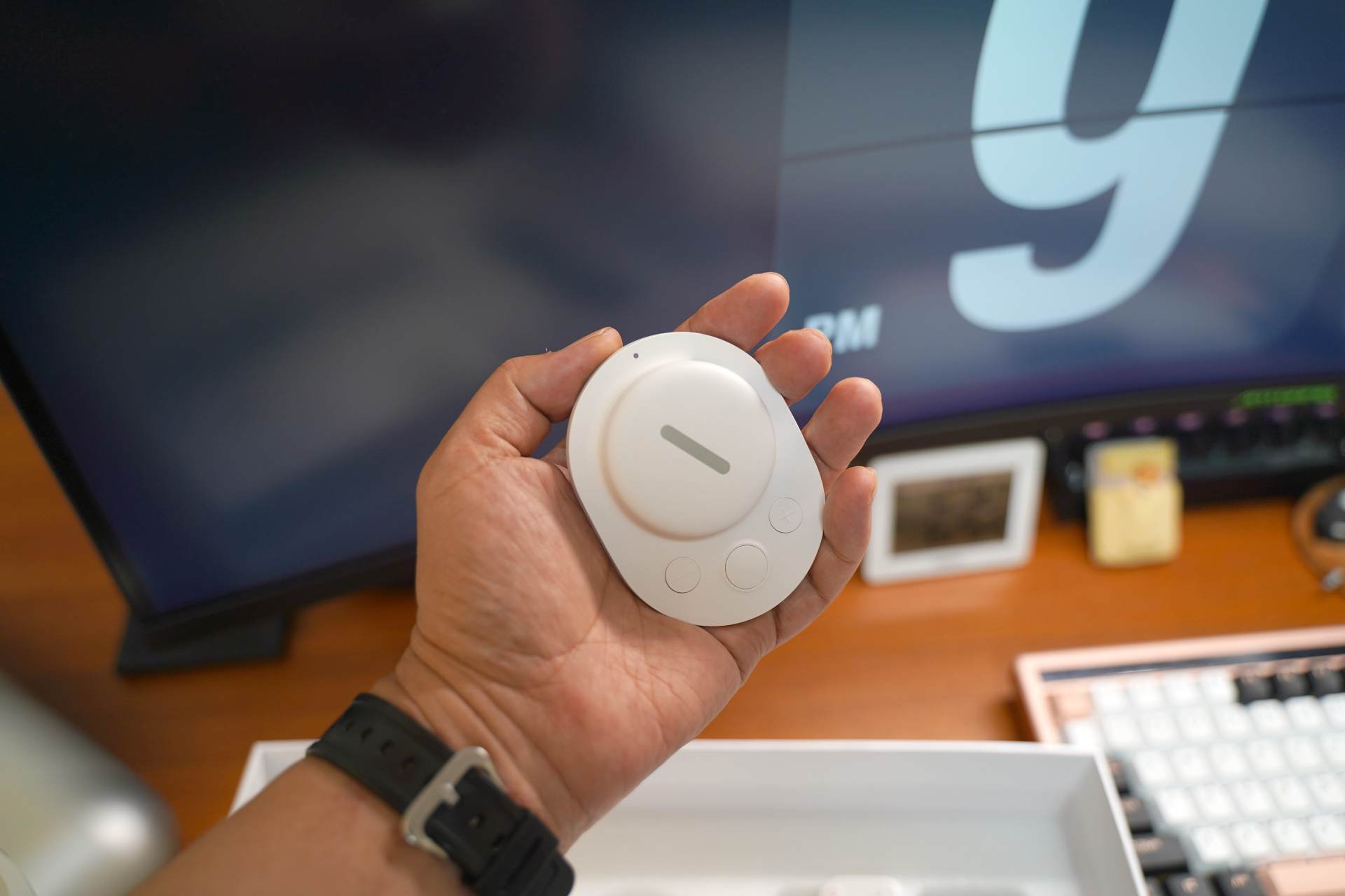 家里没空间怎么放投影仪,坚果智慧墙o1pro超短焦投影仪家用