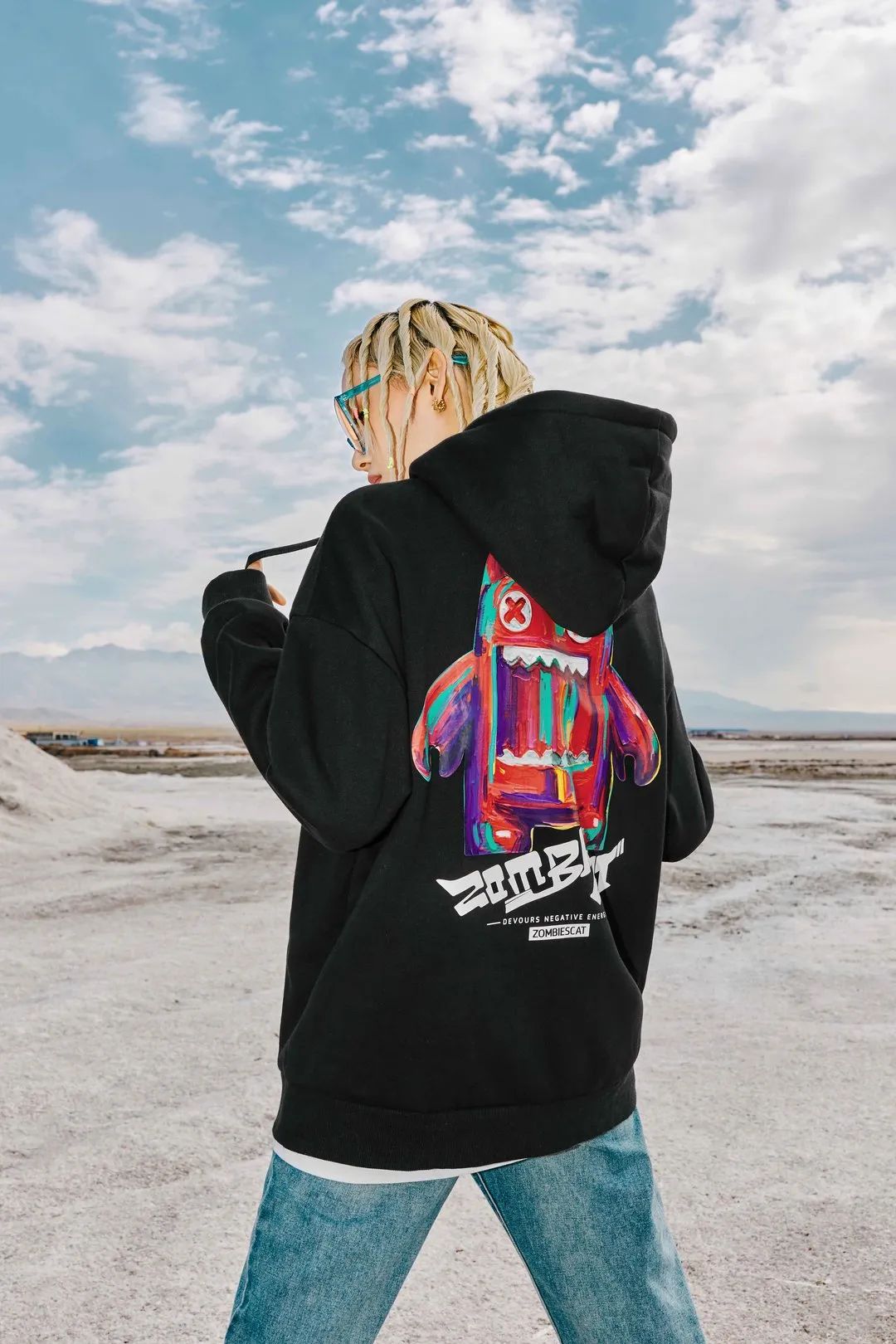 衣品天成羽绒服属于什么档次的,衣品天成魔鬼联名