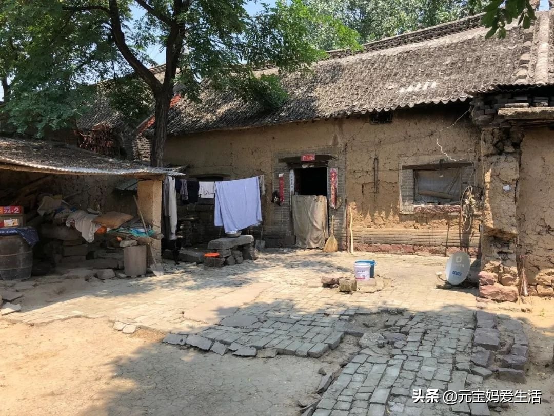 人去世后生前的衣服怎处理,人过世后生前衣物如何处理