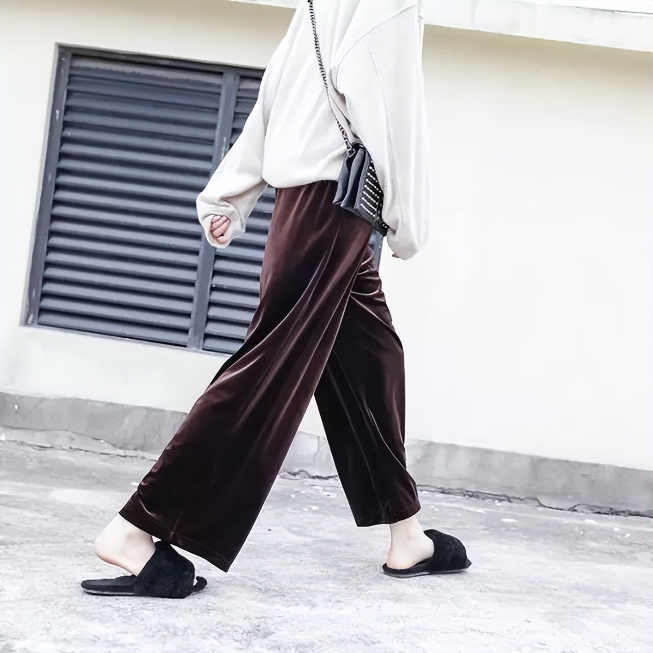 雅格狮丹穿搭,雅格狮丹t恤配什么裤子