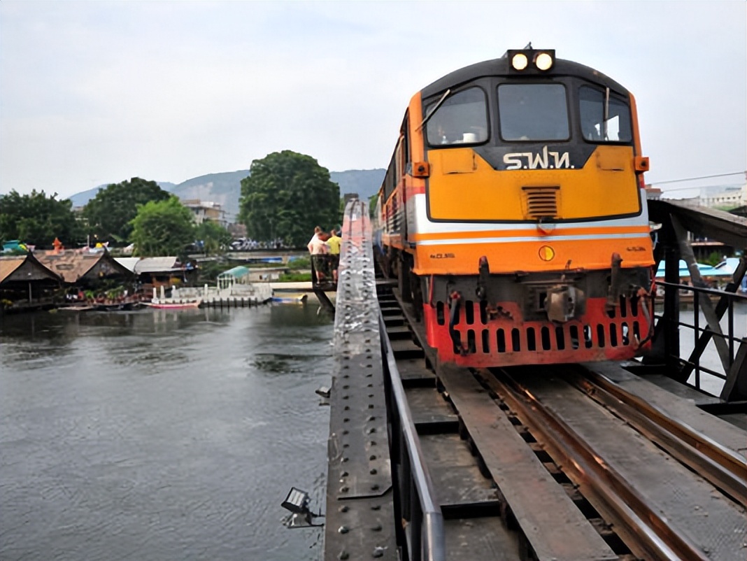 2016年泰国拒绝德日，752亿高铁订单选择中国：中国是最好的伙伴