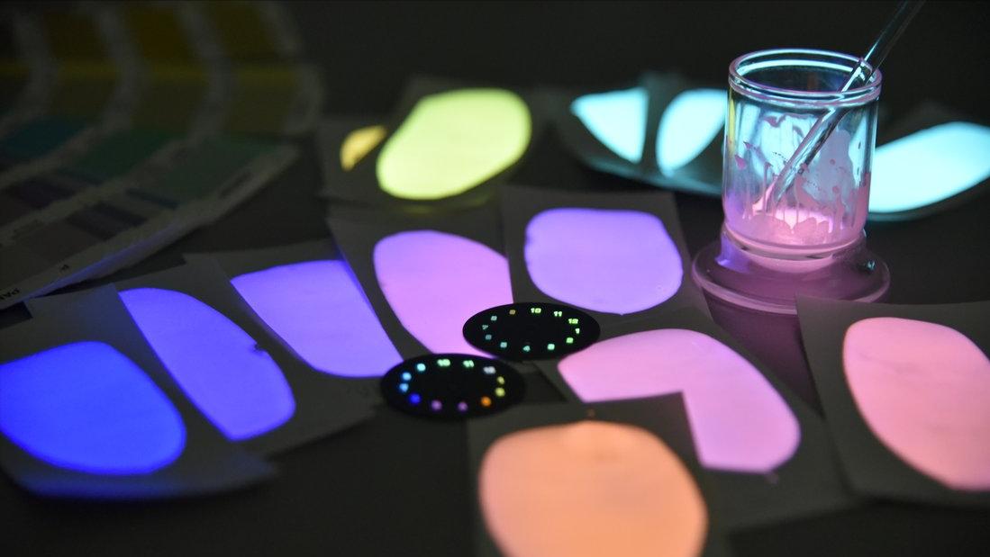 夜光是什么材料原理,夜光是怎么形成的