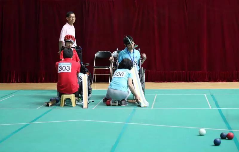 我和滚球作者：张励