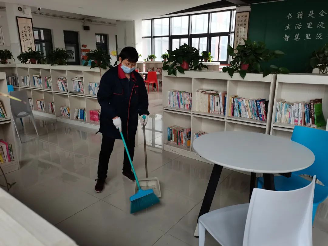 落实防疫政策全力开学护航-郑州市第八十八中学在行动