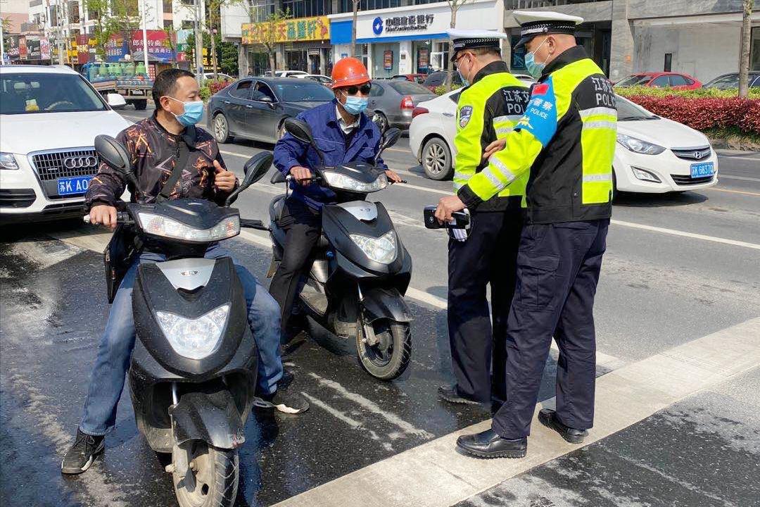 超标车换新国标能抵多少钱,车辆换购补贴政策