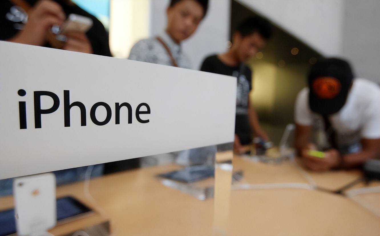 美国工作多久可以买iphone14,在外国买一台iphone14要多少钱