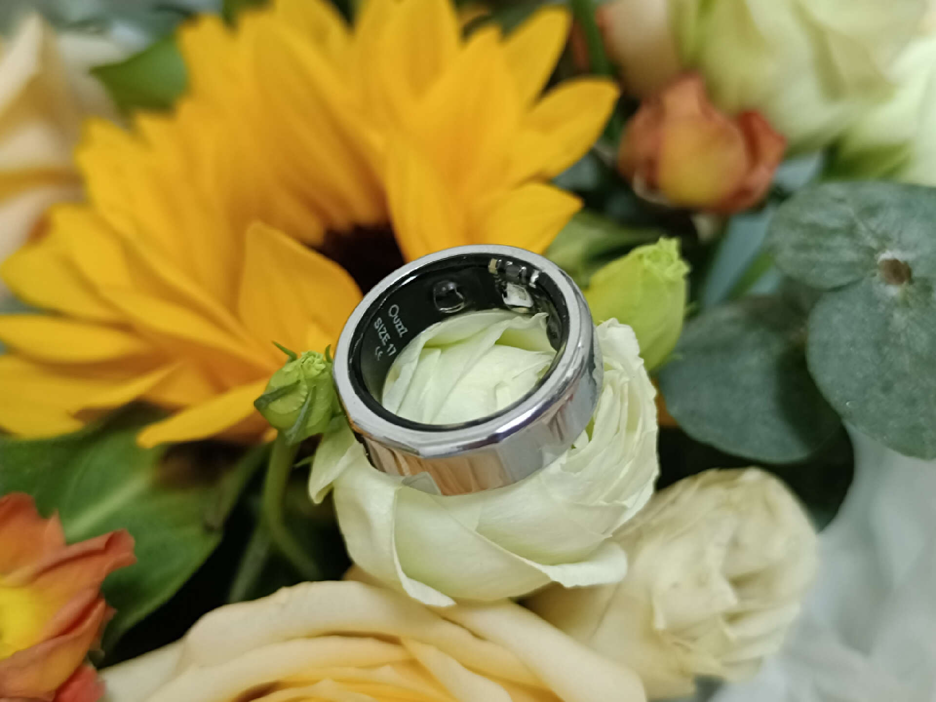 有了QuzzZ智能指环,送老婆礼物多了一份贴心选择