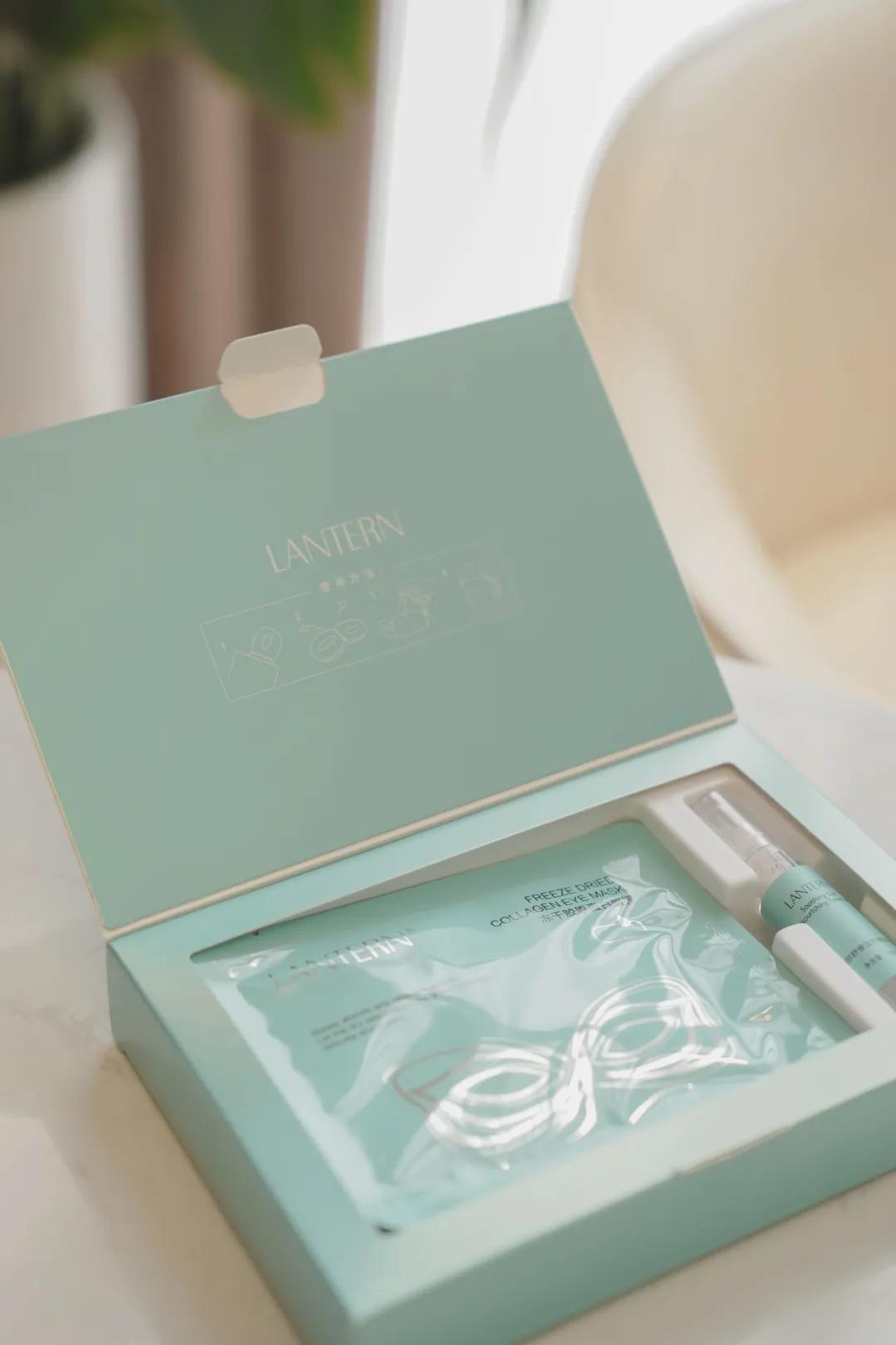 护肤去除眼部细纹手法,眼部干燥细纹怎么补水