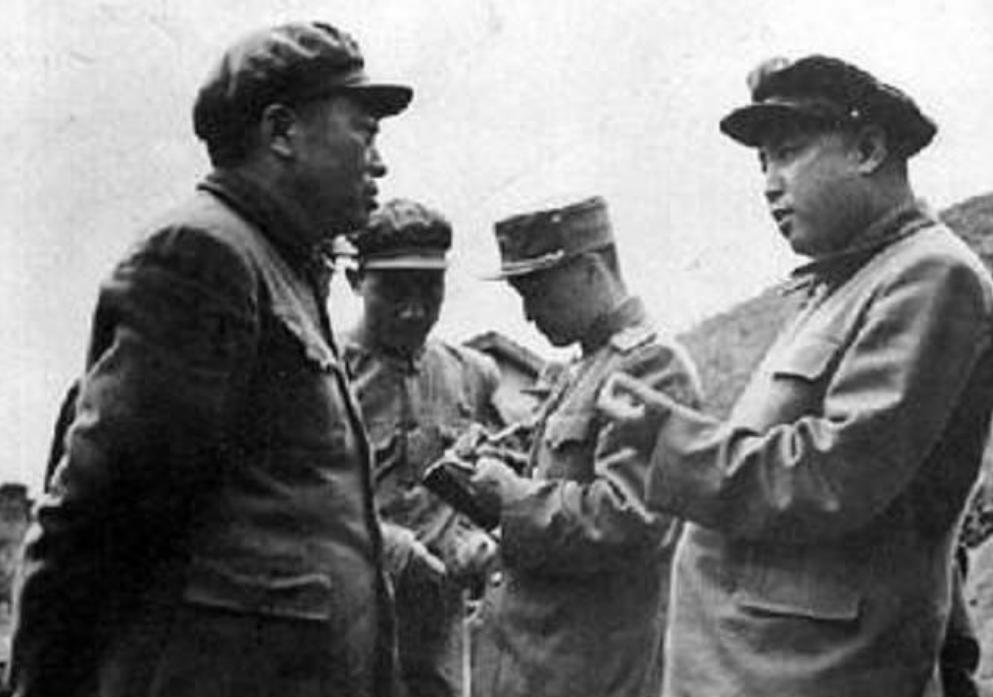 多国说和，普京该借坡下驴？向美国服软的后果，彭德怀70年前说过