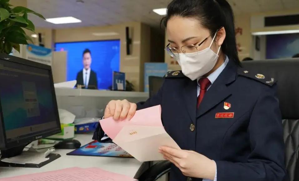 公务员晒工资条明细,公务员发工资条