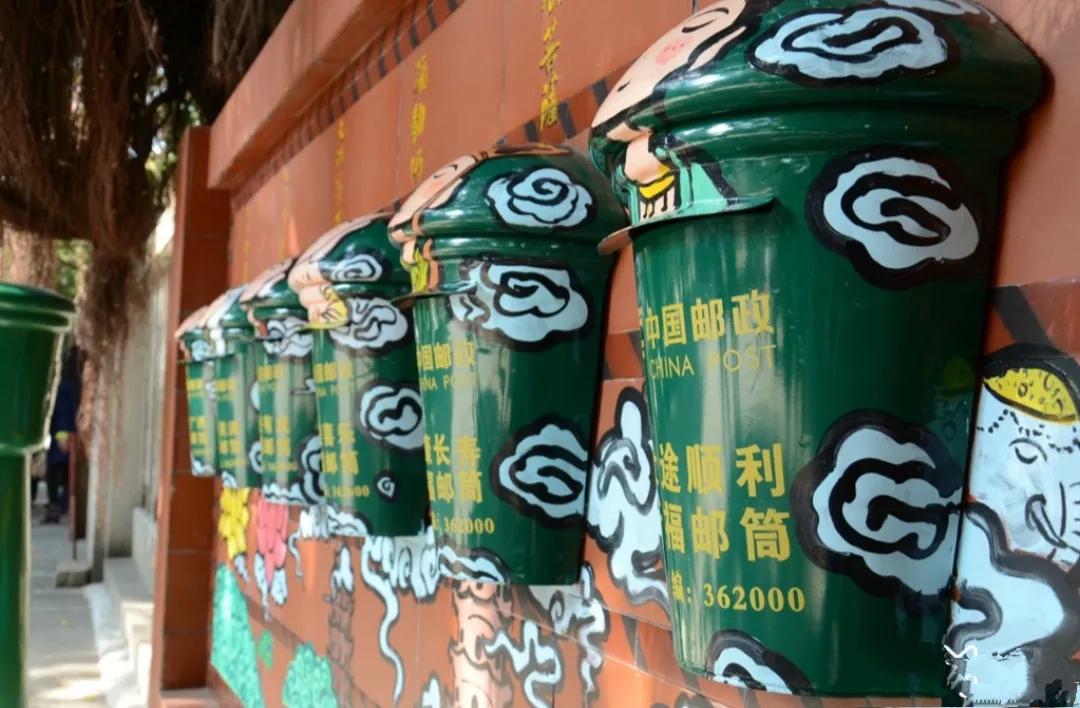 本是邪见，妄称佛教，诳惑黎元，当以令改