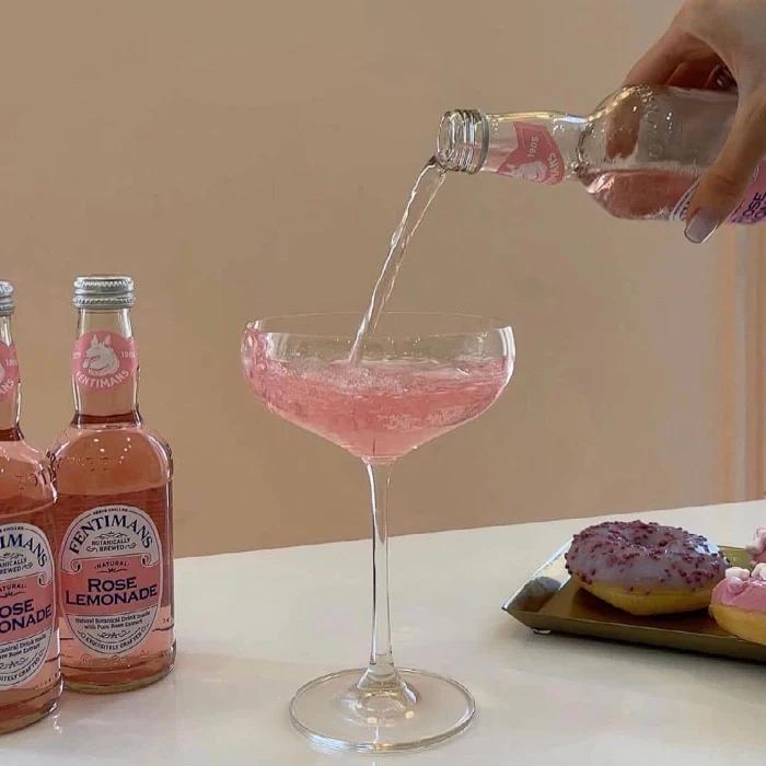 抖音生日祝福文案闺蜜,搞笑幽默的生日文案祝福闺蜜