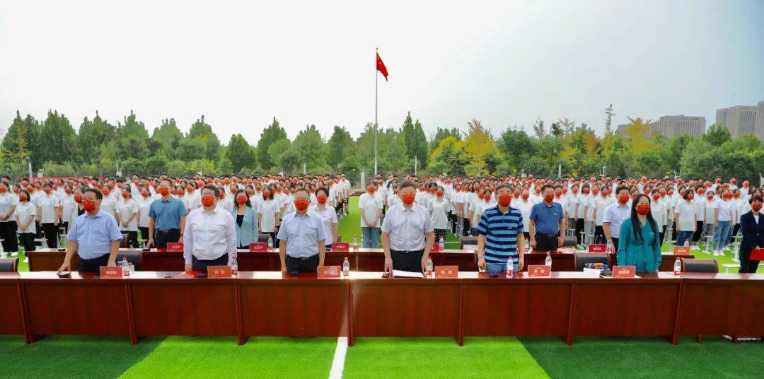 明德立志谱新篇郑州市明新中学迎来新同学