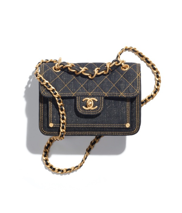 香奈儿chanel官网牛皮包包 (香奈儿官网包包2018冬款包)