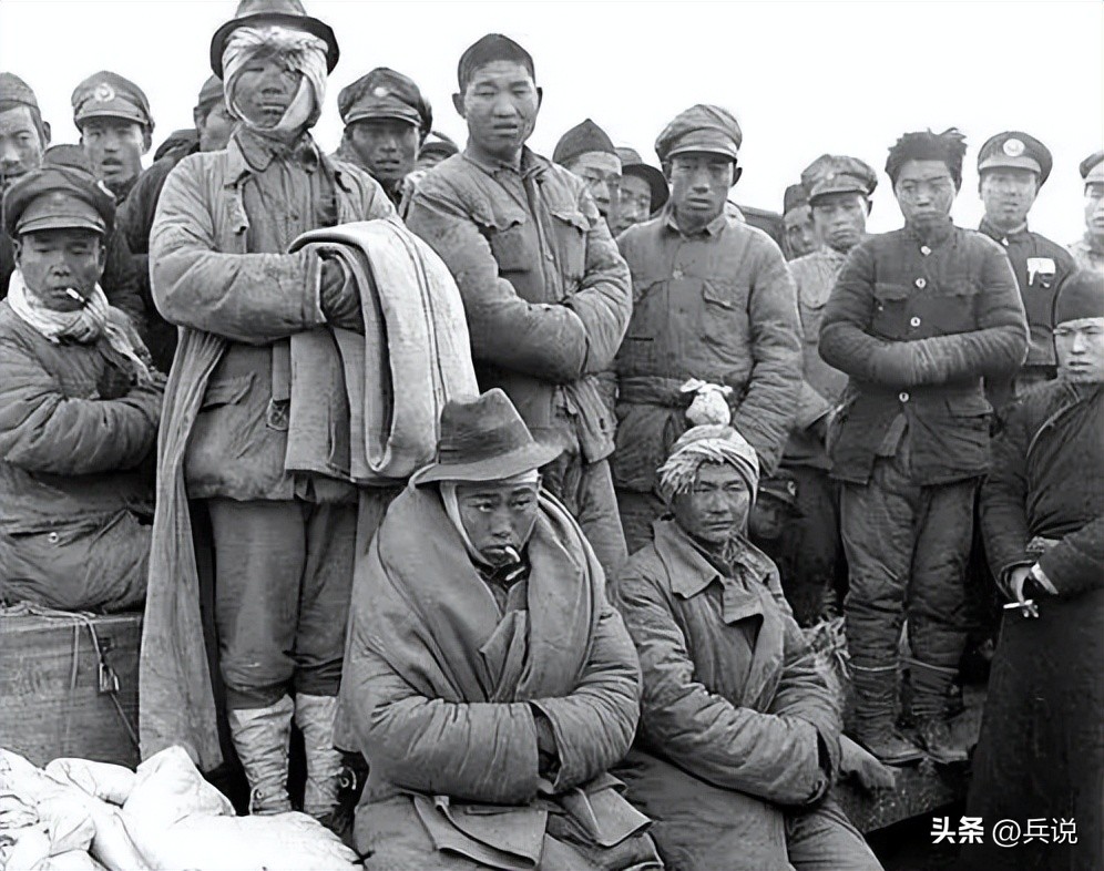 军官乔装打扮,蒋军官